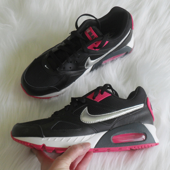 air max ivo trainers ladies